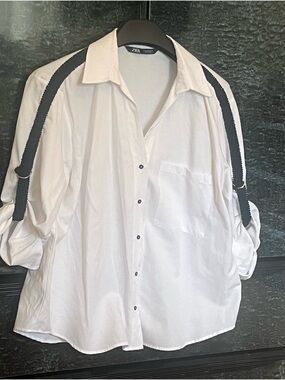 Zara White Button-Up Cotton Blend Shirt with Navy Blue Shoulder Trim